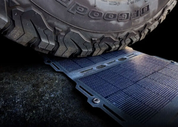 Dark Energy Spectre Folding 18W Solar Panel