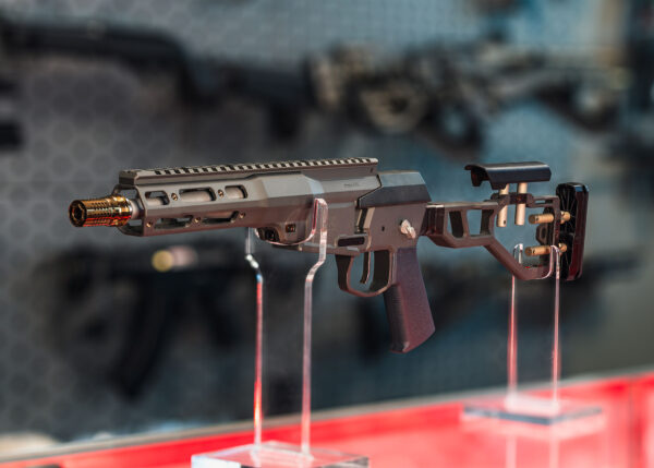 Q Mini Fix 300 Blk SBR 8" Compact Rifle