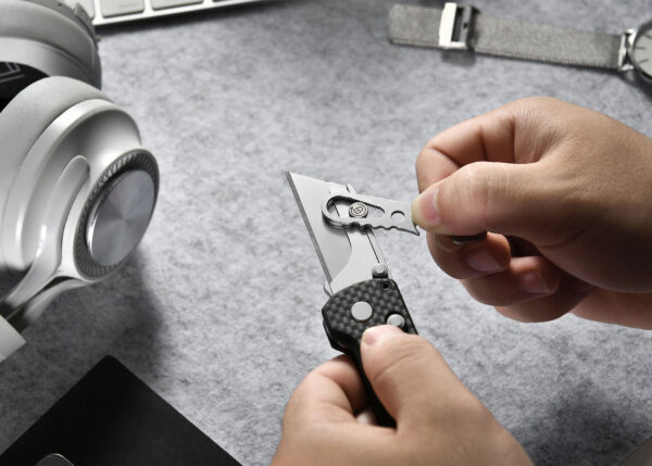 Olight U1 Pro Multitool Folding Utility Knife